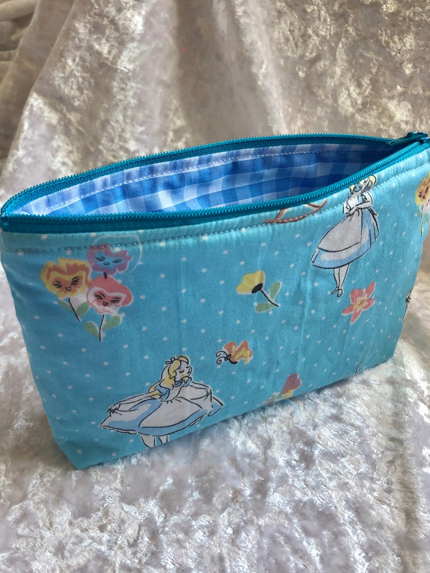 Blue Alice zipped pouch/make up bag