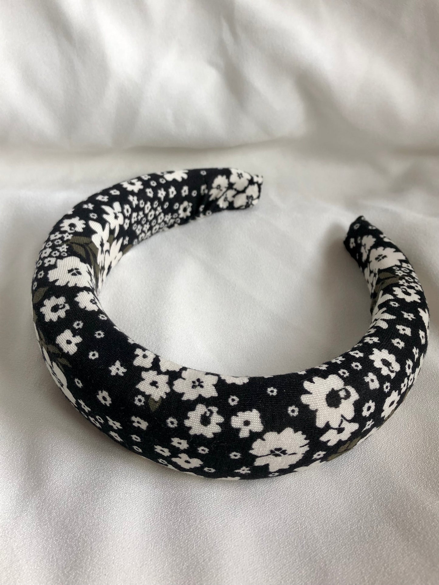 Black & White Floral Chunky Padded Headband