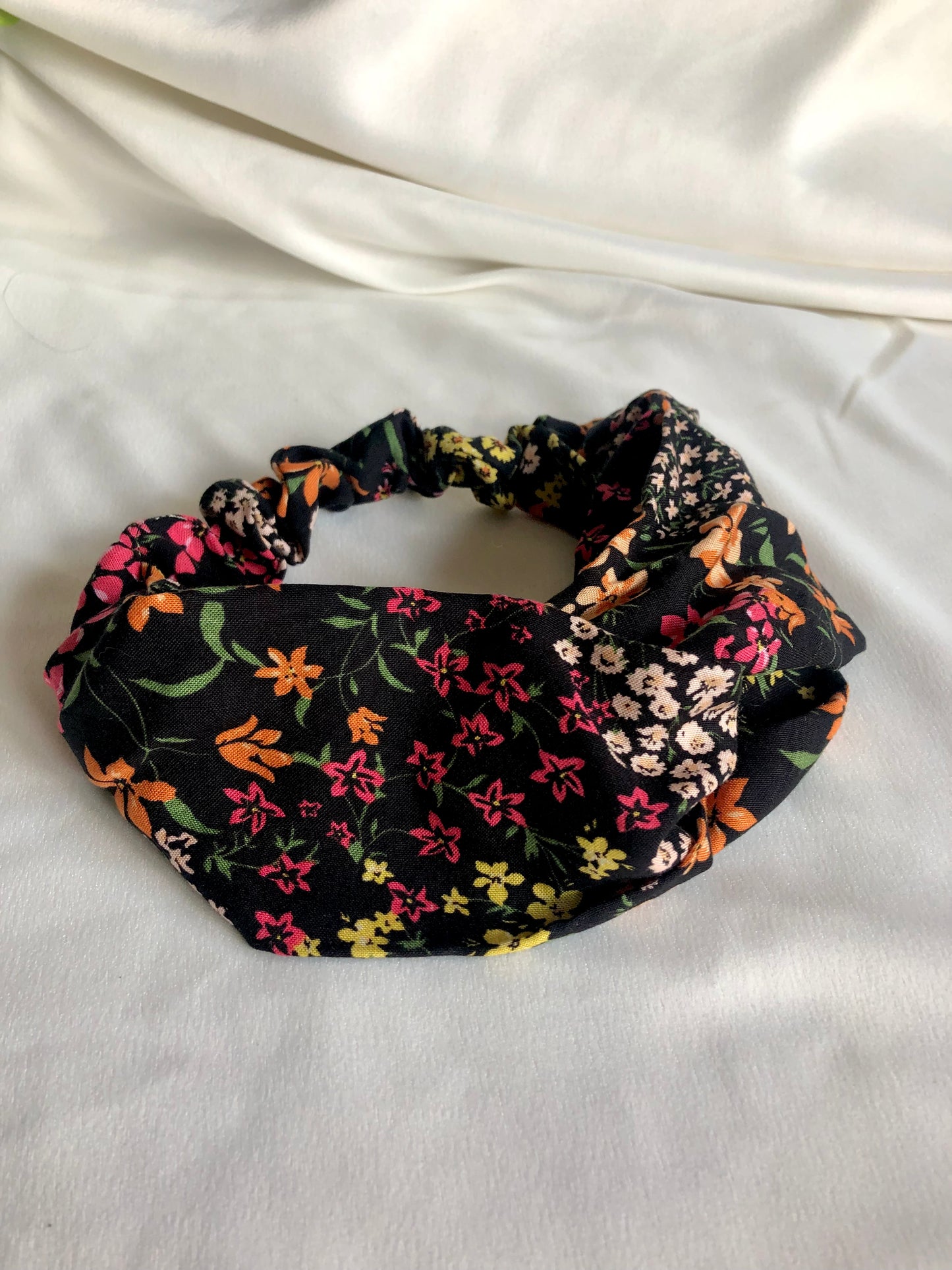 Bellini ditsy floral Stretch Headband