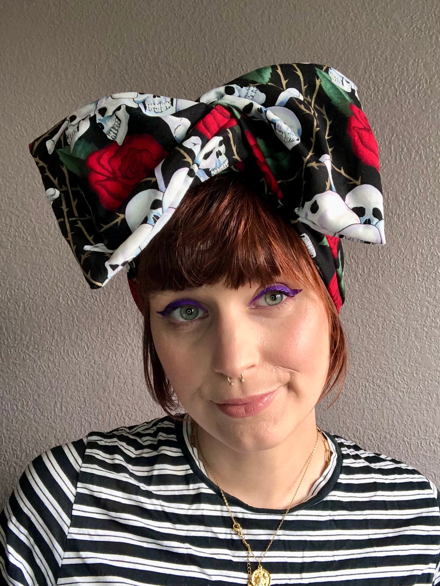Skulls and roses print wire wrap headband