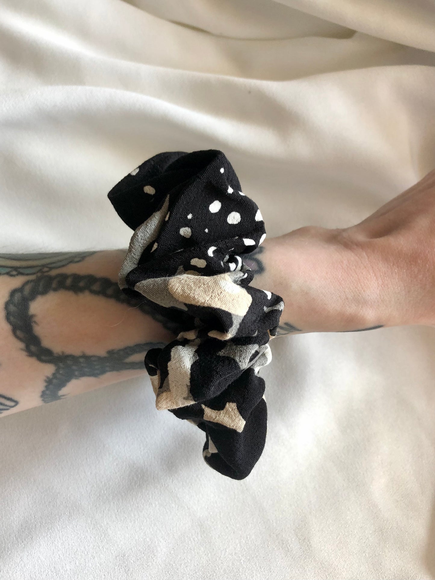 Black and nude scrunchie - choose size