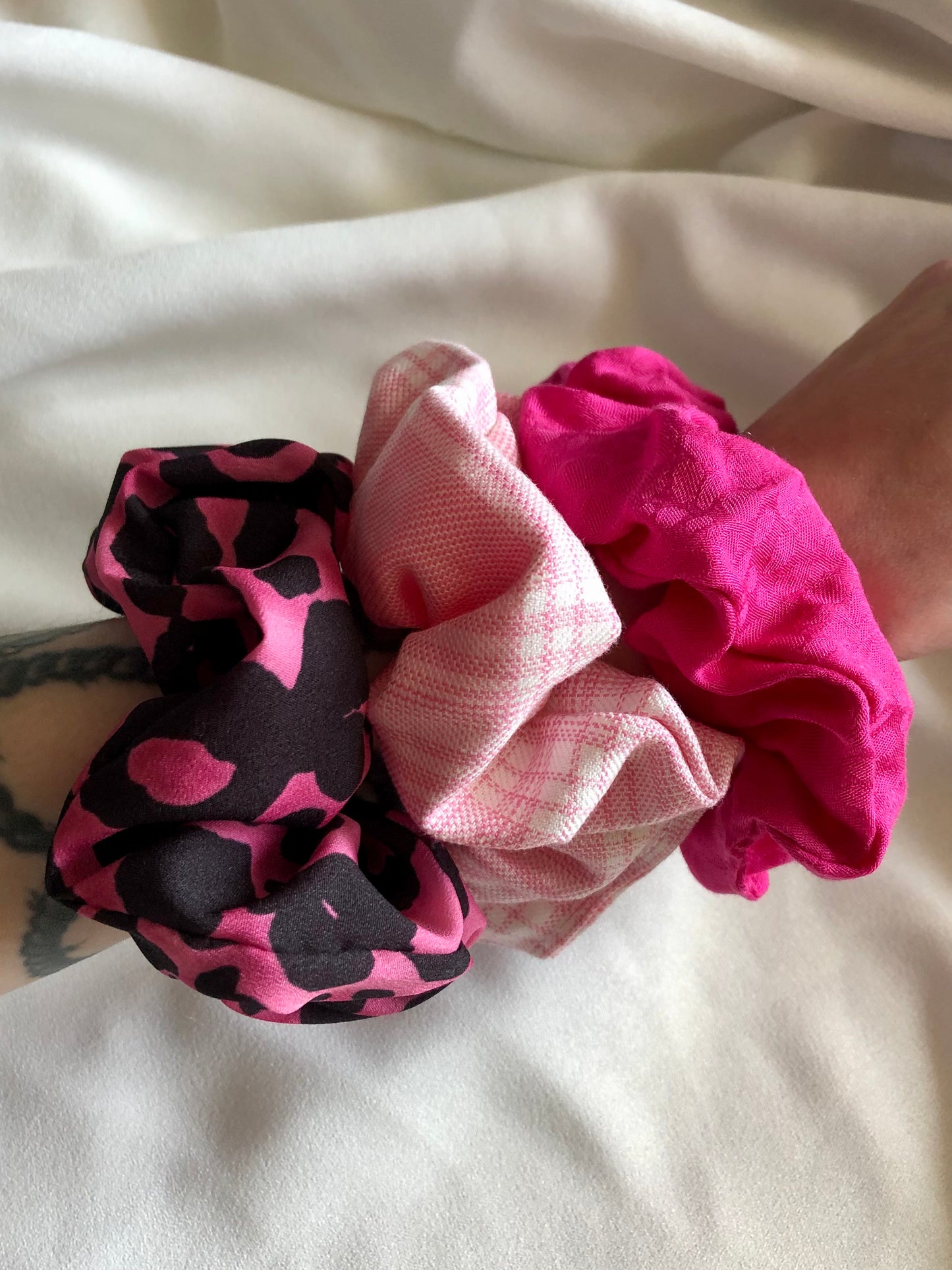 Pink leopard print scrunchie - choose size