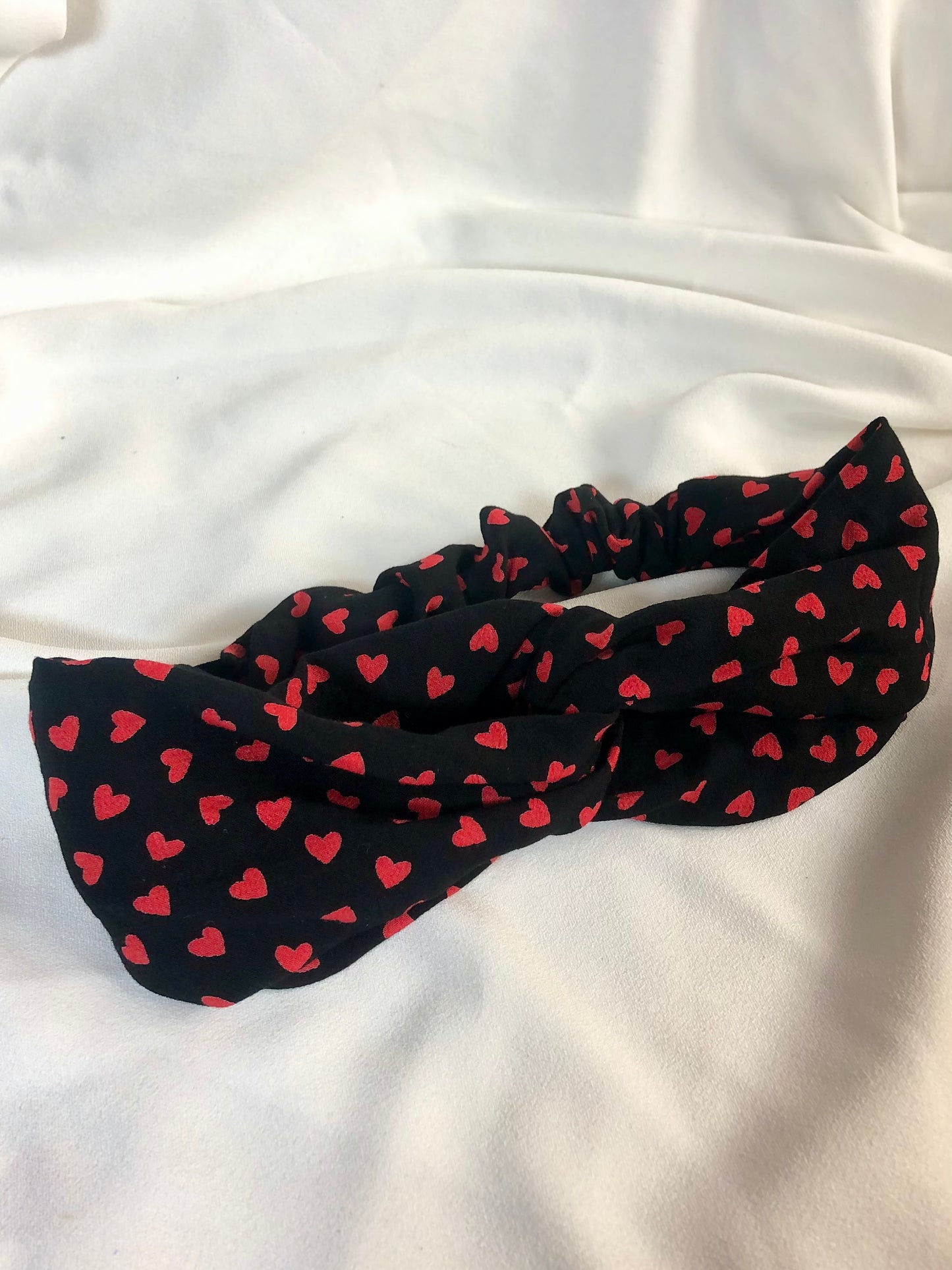 Black with Red Hearts Print Stretch Headband